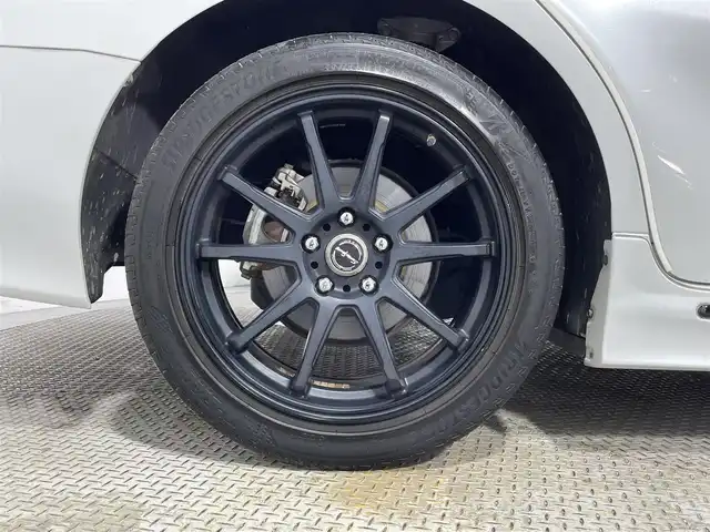 トヨタ カムリ G レザーパッケージ 大阪府 2019(令1)年 3万km プラチナホワイトパールマイカ 純正８ｉｎｃナビ　ＴＲＤエアロ　衝突軽減　レーンアシスト　クリアランスソナー　ＢＳＭ　オートハイビーム　ＥＴＣ　ドラレコ　シートヒーター　バックカメラ　　レーダークルコン　プッシュスタート