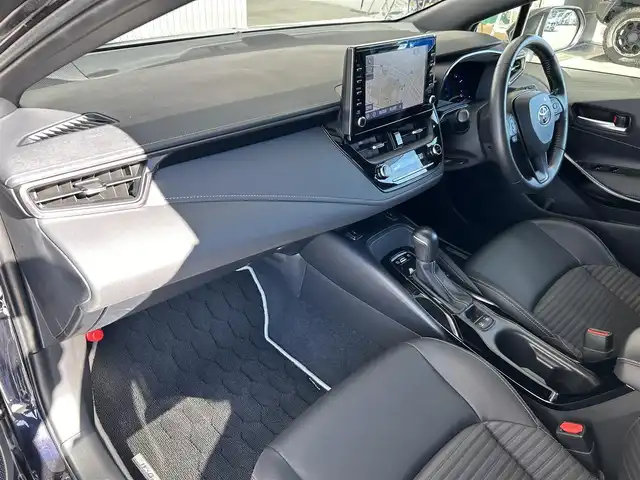 トヨタ カローラツーリング ハイブリッド ダブルバイビー 愛知県 2020(令2)年 3.3万km スパークリングブラックパールクリスタルシャイン 純正9型DA(フルセグ、Bluetooth）/BSM/ETC/Bカメラ/ACC/シートヒーター（D+N)/ステアリングヒーター/電子パーキング/オートホールド/LEDヘッドライト/衝突軽減ブレーキ/レーンキープアシスト/オートハイビーム/オートライト/ドラレコ前方/純正フロアマット/純正17インチAW/コーナーセンサー/ハーフレザーシート/Pスタート/横滑り防止装置