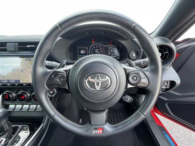 トヨタ ＧＲ８６ RZ 滋賀県 2023(令5)年 1.3万km 赤 ９型ナビ/（CD/DVD/フルセグ/Bluetooth）/バックカメラ/ＥＴＣ/アイサイト/衝突軽減ブレーキ/追従クルコン/レーンアシスト/全方位ドラレコ/ハーフレザー/シートヒーター/パドルシフト/LEDヘッドライト/フォグライト