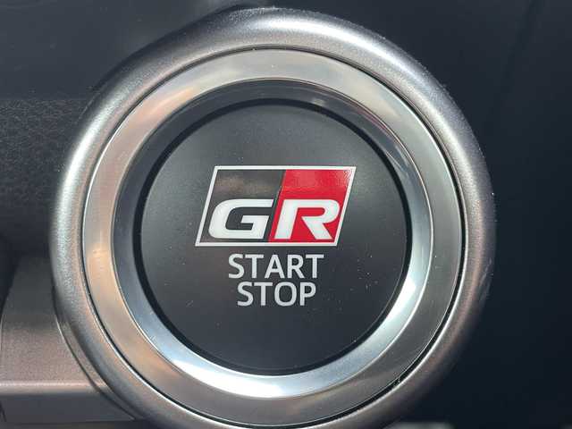 トヨタ ＧＲ８６ RZ 滋賀県 2023(令5)年 1.3万km 赤 ９型ナビ/（CD/DVD/フルセグ/Bluetooth）/バックカメラ/ＥＴＣ/アイサイト/衝突軽減ブレーキ/追従クルコン/レーンアシスト/全方位ドラレコ/ハーフレザー/シートヒーター/パドルシフト/LEDヘッドライト/フォグライト