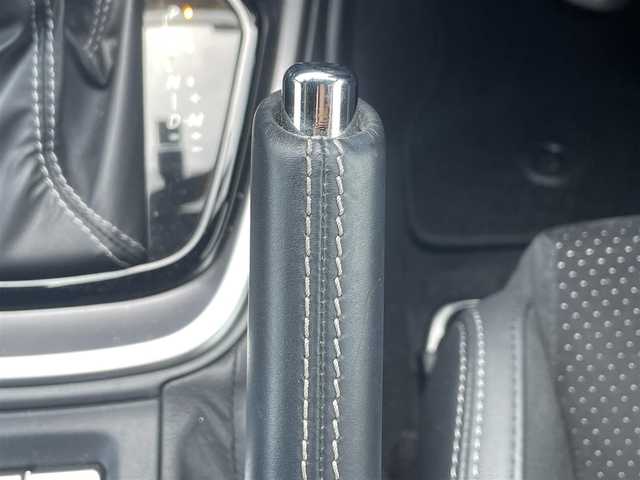 トヨタ ＧＲ８６ RZ 滋賀県 2023(令5)年 1.3万km 赤 ９型ナビ/（CD/DVD/フルセグ/Bluetooth）/バックカメラ/ＥＴＣ/アイサイト/衝突軽減ブレーキ/追従クルコン/レーンアシスト/全方位ドラレコ/ハーフレザー/シートヒーター/パドルシフト/LEDヘッドライト/フォグライト