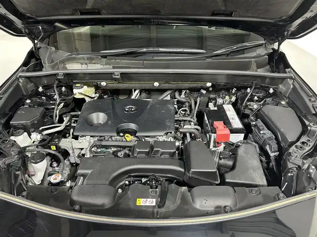 トヨタ ハリアー S 佐賀県 2022(令4)年 2.9万km ブラック 純正8インチディスプレイオーディオ/AM/FM/Bluetooth/Miracast/バックカメラ/ETC/プリクラッシュセーフティ/レーントレーシングアシスト/クルーズコントロール(追従あり)/オートマチックハイビーム/ロードサイトアシスト/パーキングサポートブレーキ/LEDヘッドライト/オートライト/純正17インチアルミホイール/純正フロアマット/革巻きステアリング/ステアリングスイッチ/ダイヤル式左右独立温度調整オートエアコン/スマートキー/プッシュスタート/禁煙車