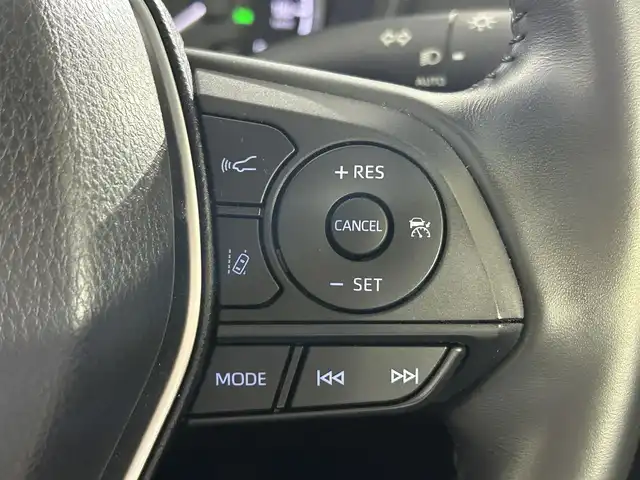 トヨタ ハリアー S 佐賀県 2022(令4)年 2.9万km ブラック 純正8インチディスプレイオーディオ/AM/FM/Bluetooth/Miracast/バックカメラ/ETC/プリクラッシュセーフティ/レーントレーシングアシスト/クルーズコントロール(追従あり)/オートマチックハイビーム/ロードサイトアシスト/パーキングサポートブレーキ/LEDヘッドライト/オートライト/純正17インチアルミホイール/純正フロアマット/革巻きステアリング/ステアリングスイッチ/ダイヤル式左右独立温度調整オートエアコン/スマートキー/プッシュスタート/禁煙車