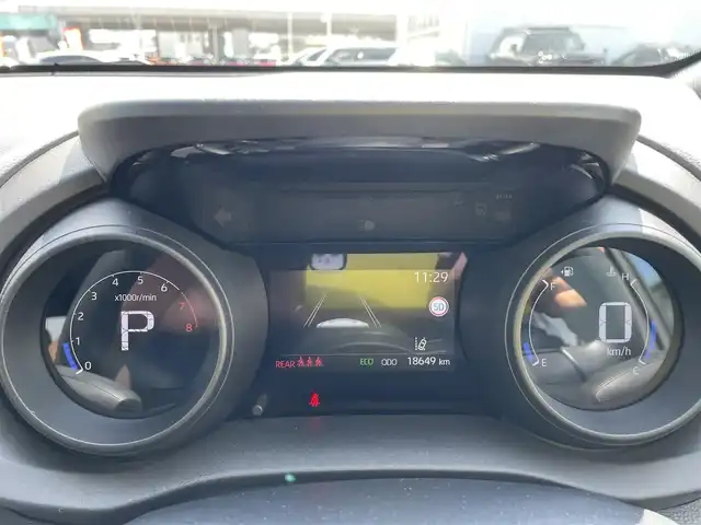 トヨタ ヤリス G 石川県 2023(令5)年 1.9万km プラチナホワイトパールマイカ 4WD/純正ディスプレイオーディオ/ナビ/バックカメラ/LEDヘッドライト/ETC/ドライブレコーダー/トヨタセーフティセンス/レーダークルーズ/スマートキー/プッシュスタート/電動ミラー/オートライト