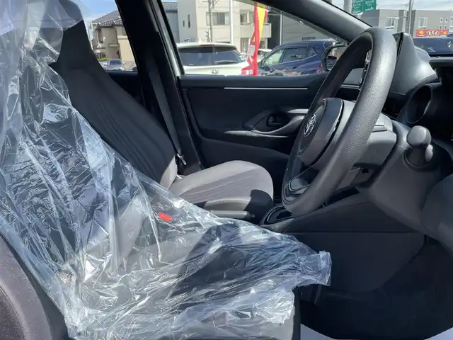 トヨタ ヤリス G 石川県 2023(令5)年 1.9万km プラチナホワイトパールマイカ 4WD/純正ディスプレイオーディオ/ナビ/バックカメラ/LEDヘッドライト/ETC/ドライブレコーダー/トヨタセーフティセンス/レーダークルーズ/スマートキー/プッシュスタート/電動ミラー/オートライト