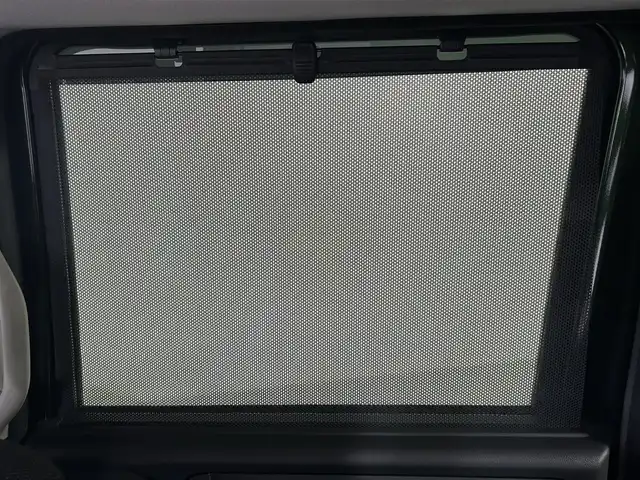 ホンダ Ｎ ＢＯＸ G Lパッケージ 佐賀県 2016(平28)年 1.3万km ブリティッシュグリーンP 純正7インチナビ/CD/DVD/フルセグTV/Bluetooth/片側パワースライドドア/横滑り防止/ビルトインETC/サンシェード/電動格納ミラー/スマートキー/スペアキー/純正フロアマット/シートバックテーブル/ドアバイザー