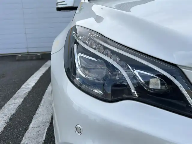 メルセデス・ベンツ Ｅ２５０ クーペ 埼玉県 2016(平28)年 6.6万km ダイヤモンドホワイト 純正メモリナビ/アイドリングストップ/アラウンドビュー/バックカメラ/クリアランスソナー/クルーズコントロール/ETC/フルセグテレビ/シートヒーター/パワーシート/DVD再生/Bluetooth接続/パーキングアシスト/純正フロアマット/レザーシート/ドライブレコーダー/PW/AAC/PS/横滑り防止装置/ABS/パドルシフト/USB接続端子/オートライト