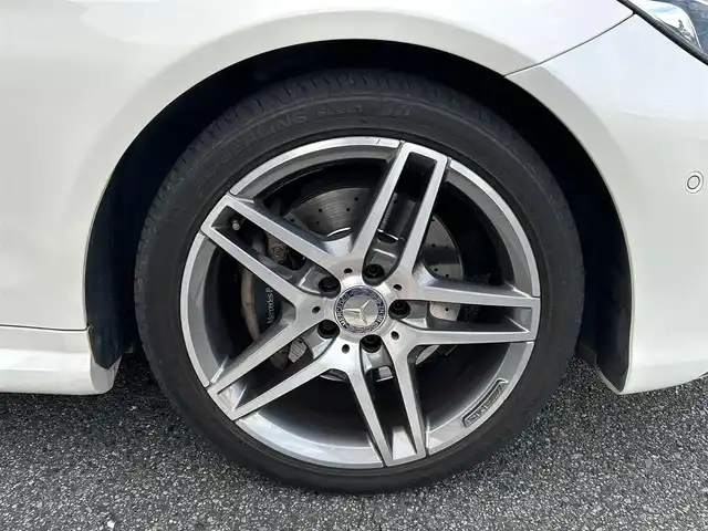 メルセデス・ベンツ Ｅ２５０ クーペ 埼玉県 2016(平28)年 6.6万km ダイヤモンドホワイト 純正メモリナビ/アイドリングストップ/アラウンドビュー/バックカメラ/クリアランスソナー/クルーズコントロール/ETC/フルセグテレビ/シートヒーター/パワーシート/DVD再生/Bluetooth接続/パーキングアシスト/純正フロアマット/レザーシート/ドライブレコーダー/PW/AAC/PS/横滑り防止装置/ABS/パドルシフト/USB接続端子/オートライト