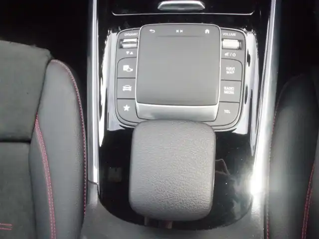 メルセデス・ベンツ ＧＬＡ２００ｄ 4マチック AMGライン 岩手県 2021(令3)年 3.3万km ポーラホワイト ワンオーナー/レーダーセーフティ パッケージ/ナビゲーションパッケージ/フルセグTV/全方位カメラ/ハーフレザーシート/パワーシート/シートヒーター /パワーバックドア/ドラレコ/DSRC/アンビエントライト/マルチビームLED/インテリジェントライトシステム