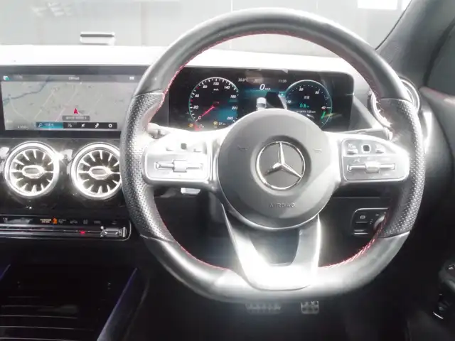 メルセデス・ベンツ ＧＬＡ２００ｄ 4マチック AMGライン 岩手県 2021(令3)年 3.3万km ポーラホワイト ワンオーナー/レーダーセーフティ パッケージ/ナビゲーションパッケージ/フルセグTV/全方位カメラ/ハーフレザーシート/パワーシート/シートヒーター /パワーバックドア/ドラレコ/DSRC/アンビエントライト/マルチビームLED/インテリジェントライトシステム