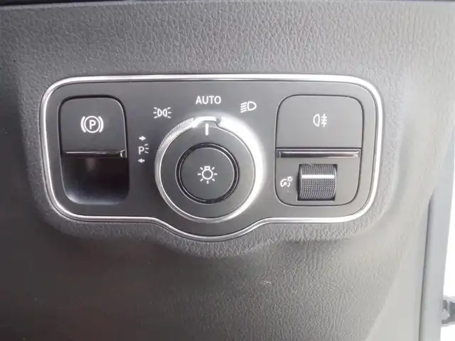 メルセデス・ベンツ ＧＬＡ２００ｄ 4マチック AMGライン 岩手県 2021(令3)年 3.3万km ポーラホワイト ワンオーナー/レーダーセーフティ パッケージ/ナビゲーションパッケージ/フルセグTV/全方位カメラ/ハーフレザーシート/パワーシート/シートヒーター /パワーバックドア/ドラレコ/DSRC/アンビエントライト/マルチビームLED/インテリジェントライトシステム