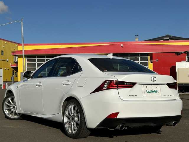 レクサス ＩＳ 250 Fスポーツ 道東・釧路十勝 2014(平26)年 10.4万km ホワイトノーヴァガラスフレーク 4WD/寒冷地仕様/純正ナビ/（DVD/CD/SD/BT）/フルセグTV/バックカメラ/純正エンジンスターター/前後ドライブレコーダー/クルーズコントロール/パドルシフト/ワイパーデアイサー/ビルトインETC/横滑り防止/レザーシート/前席パワーシート/前席シートヒーター/ベンチレーション/HIDライト/LEDフォグ/リヤフォグ/プッシュスタート/スマートキー/電格ミラー/ウィンカーミラー