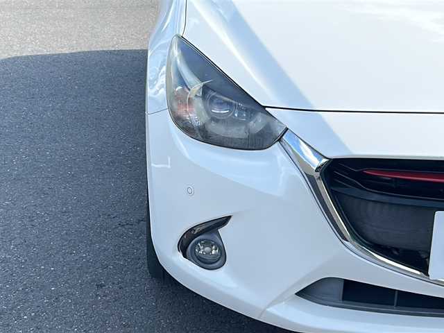 マツダ デミオ XD ミッドセンチュリー 茨城県 2015(平27)年 7万km スノーフレイクホワイトパールマイカ 純正7インチＳＤナビ/-Bluetooth フルセグＴＶ CD DVD USB /バックカメラ/アクティブ・ドライビング・ディスプレイ/ブラインドスポットモニタリング/クルーズコントロール/スマートシティーブレーキサポート/車線逸脱警報システム/ＨＩＤオートヘッドライト/フォグライト/ハイビームコントロールシステム/前後パーキングセンサー/前席ヒートシーター/純正16インチアルミホイール/パドルシフト/ステアリングスイッチ/前後ドライブレコーダー/スマートキー/ビルトインＥＴＣ