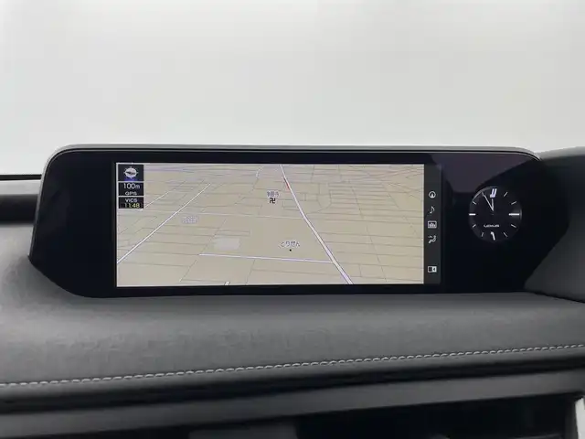 レクサス ＵＸ 250h バージョンC 群馬県 2020(令2)年 2.4万km ソニッククォーツ パノラミックビューモニター/ブラインドスポットモニター/－－－－－－－－－－/純正10.3型メーカーナビ/・10.3インチワイドディスプレイ/・レクサスUXプレミアムサウンドシステム/・CD/DVD/USB/AUX/Bluetooth/Miracast/・フルセグTV/－－－－－－－－－－/パノラミックビューモニター　ＢＳＭ　純正１０．３型メーカーナビ　合皮シート　シートヒーター　ポジションメモリー機能付パワーシート　追従クルーズコントロール　ＬＥＤヘッドライト　ＥＴＣ２．０　禁煙車