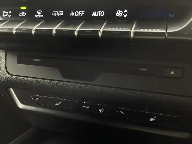 レクサス ＵＸ 250h バージョンC 群馬県 2020(令2)年 2.4万km ソニッククォーツ パノラミックビューモニター/ブラインドスポットモニター/－－－－－－－－－－/純正10.3型メーカーナビ/・10.3インチワイドディスプレイ/・レクサスUXプレミアムサウンドシステム/・CD/DVD/USB/AUX/Bluetooth/Miracast/・フルセグTV/－－－－－－－－－－/パノラミックビューモニター　ＢＳＭ　純正１０．３型メーカーナビ　合皮シート　シートヒーター　ポジションメモリー機能付パワーシート　追従クルーズコントロール　ＬＥＤヘッドライト　ＥＴＣ２．０　禁煙車