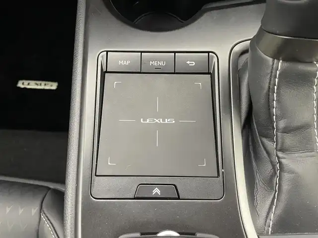 レクサス ＵＸ 250h バージョンC 群馬県 2020(令2)年 2.4万km ソニッククォーツ パノラミックビューモニター/ブラインドスポットモニター/－－－－－－－－－－/純正10.3型メーカーナビ/・10.3インチワイドディスプレイ/・レクサスUXプレミアムサウンドシステム/・CD/DVD/USB/AUX/Bluetooth/Miracast/・フルセグTV/－－－－－－－－－－/パノラミックビューモニター　ＢＳＭ　純正１０．３型メーカーナビ　合皮シート　シートヒーター　ポジションメモリー機能付パワーシート　追従クルーズコントロール　ＬＥＤヘッドライト　ＥＴＣ２．０　禁煙車