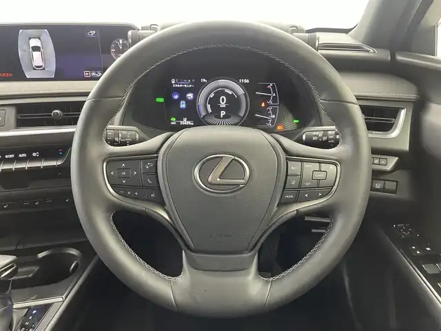 レクサス ＵＸ 250h バージョンC 群馬県 2020(令2)年 2.4万km ソニッククォーツ パノラミックビューモニター/ブラインドスポットモニター/－－－－－－－－－－/純正10.3型メーカーナビ/・10.3インチワイドディスプレイ/・レクサスUXプレミアムサウンドシステム/・CD/DVD/USB/AUX/Bluetooth/Miracast/・フルセグTV/－－－－－－－－－－/パノラミックビューモニター　ＢＳＭ　純正１０．３型メーカーナビ　合皮シート　シートヒーター　ポジションメモリー機能付パワーシート　追従クルーズコントロール　ＬＥＤヘッドライト　ＥＴＣ２．０　禁煙車