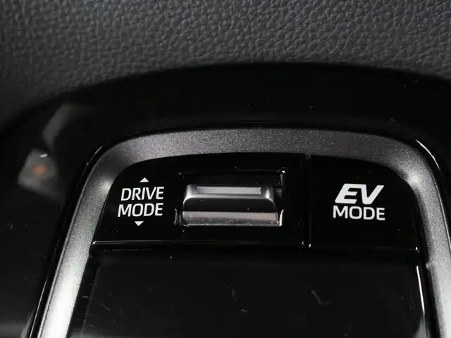 トヨタ カローラツーリング ハイブリッド ダブルバイビー 三重県 2020(令2)年 3.7万km スパークリングブラックパールクリスタルシャイン TRDフロントスポイラー/TRDサイドスカート/TRDリヤサイドスポイラー/TRDサイドガーニッシュ/純正リヤスポイラー/BRIDGESTONE SUVENCER AW5s 18インチアルミホイール/セーフティセンス/9インチディスプレイオーディオ/・地デジTV/・DVD/CD/・Bluetooth/バックカメラ/全車速追従機能付レーダークルーズコントロール/レーンとレーシングアラート/ブラインドスポットモニター/リアクロストラフィックオートブレーキ/ブラック合皮/ブラウンステッチ入レザテック(スポーツファブリック)コンビスポーツシート/シートヒーター(前席)/ステアリングヒーター/充電用USB端子/コムテックドライブレコーダー(DC-DR412)/ビルトインETC/丸型1灯式LEDヘッドランプ/LEDデイライト/・オートライト/オートマチックハイビーム/プッシュエンジンスタート/スマートキー