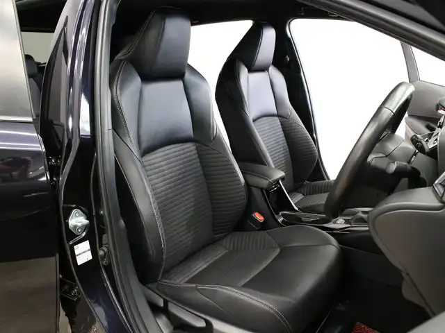 トヨタ カローラツーリング ハイブリッド ダブルバイビー 三重県 2020(令2)年 3.7万km スパークリングブラックパールクリスタルシャイン TRDフロントスポイラー/TRDサイドスカート/TRDリヤサイドスポイラー/TRDサイドガーニッシュ/純正リヤスポイラー/BRIDGESTONE SUVENCER AW5s 18インチアルミホイール/セーフティセンス/9インチディスプレイオーディオ/・地デジTV/・DVD/CD/・Bluetooth/バックカメラ/全車速追従機能付レーダークルーズコントロール/レーンとレーシングアラート/ブラインドスポットモニター/リアクロストラフィックオートブレーキ/ブラック合皮/ブラウンステッチ入レザテック(スポーツファブリック)コンビスポーツシート/シートヒーター(前席)/ステアリングヒーター/充電用USB端子/コムテックドライブレコーダー(DC-DR412)/ビルトインETC/丸型1灯式LEDヘッドランプ/LEDデイライト/・オートライト/オートマチックハイビーム/プッシュエンジンスタート/スマートキー