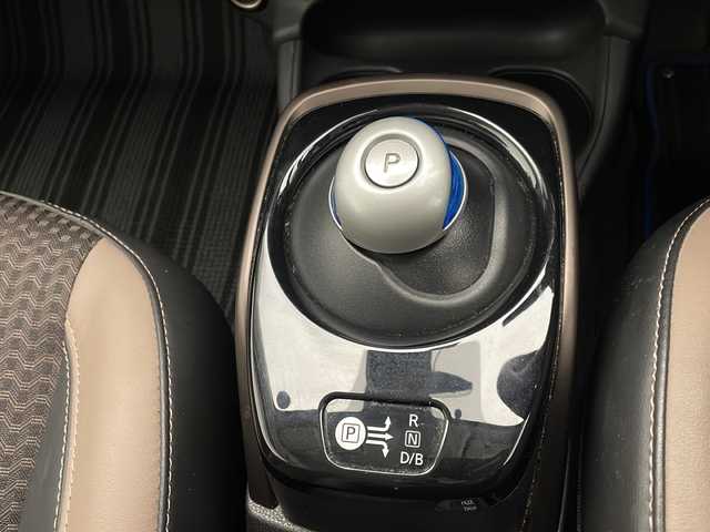 日産 ノート e－パワー メダリスト 宮崎県 2019(令1)年 4.5万km シャイニングブルー 純正SDナビ(MJ116D-W　/フルセグTV/CD/DVD/Bluetooth）/アラウンドビューモニター/クルーズコントロール/エマージェンシーブレーキ/LEDオートライト/LEDオートハイビーム/デジタルインナーミラー/ドライブレコーダー/ステアリングスイッチ/電動格納ミラー/横滑り防止装置/コーナーセンサー/ハーフレザー/スマートキー/プッシュエンジンスタート/純正フロアマット/純正16インチアルミホイル/ドアバイザー/ETC