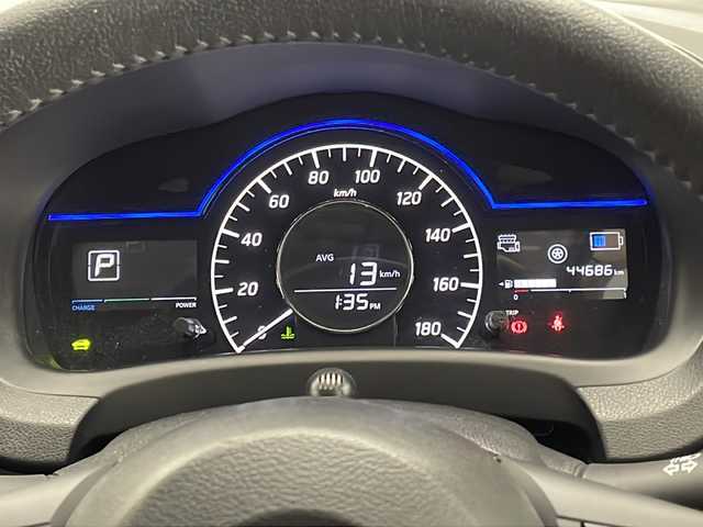 日産 ノート e－パワー メダリスト 宮崎県 2019(令1)年 4.5万km シャイニングブルー 純正SDナビ(MJ116D-W　/フルセグTV/CD/DVD/Bluetooth）/アラウンドビューモニター/クルーズコントロール/エマージェンシーブレーキ/LEDオートライト/LEDオートハイビーム/デジタルインナーミラー/ドライブレコーダー/ステアリングスイッチ/電動格納ミラー/横滑り防止装置/コーナーセンサー/ハーフレザー/スマートキー/プッシュエンジンスタート/純正フロアマット/純正16インチアルミホイル/ドアバイザー/ETC