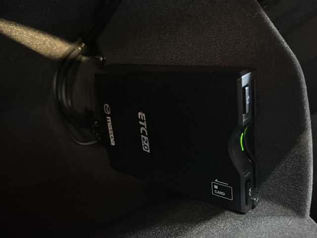 マツダ ＣＸ－８ XD Lパッケージ 静岡県 2018(平30)年 4.8万km マシーングレープレミアムM 純正SDナビ/・CD/・DVD/・フルセグＴＶ/・Bluetooth/・USB/・AM/・FM/主要装備/・後席モニター/・BOSEプレミアムサウンド/・衝突軽減/・レーンキープ/・追従クルコン/・コーナーセンサー前後/・全方位カメラ/・BSM/・ヘッドアップディスプレイ/・ETC/・ドラレコ前/・レザーシート/・シートヒーター全席/・エアシートD/N席/・ハンドルヒーター/・電動リアゲート/・電動パーキングブレーキ/・オートホールド/・LEDヘッドライト/・オートハイビーム