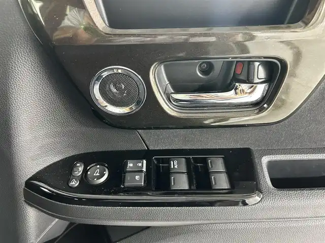 ホンダ Ｎ ＢＯＸ カスタム G L ホンダセンシング 佐賀県 2019(平31)年 8.1万km パールⅡ 純正８型ナビ/（フルセTV/CD/DVD/Bluetooth/AM/FM/USB/SD）/衝突軽減システム　/バックカメラ/レーダークルーズコントロール/レーンキープアシスト/コーナーセンサー/両側パワースライドドア/アルミホイール/ＬＥＤヘッドライト/オートライト/オートハイビーム/純正フロアマット/スマートキー/スペアキー×１/盗難防止装置/横滑り防止装置/ステアリングリモコン/ハンズフリー