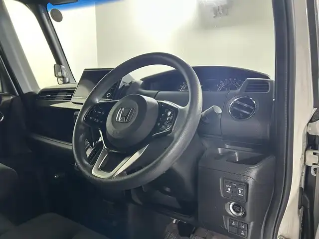 ホンダ Ｎ ＢＯＸ カスタム G L ホンダセンシング 佐賀県 2019(平31)年 8.1万km パールⅡ 純正８型ナビ/（フルセTV/CD/DVD/Bluetooth/AM/FM/USB/SD）/衝突軽減システム　/バックカメラ/レーダークルーズコントロール/レーンキープアシスト/コーナーセンサー/両側パワースライドドア/アルミホイール/ＬＥＤヘッドライト/オートライト/オートハイビーム/純正フロアマット/スマートキー/スペアキー×１/盗難防止装置/横滑り防止装置/ステアリングリモコン/ハンズフリー
