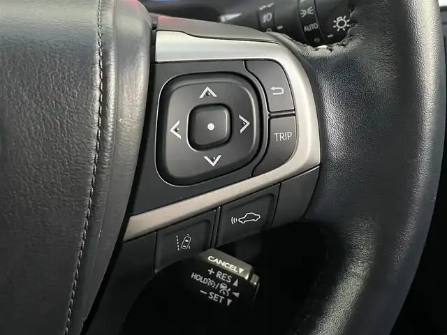 トヨタ ハリアー プログレス メタル&レザーP 滋賀県 2018(平30)年 6.1万km ホワイトパールクリスタルシャイン TRDフルエアロ/JBL/純正ナビ/(Bluetooth/フルセグ/CD/DVD)/トヨタセーフティーセンス/・プリクラッシュセーフティ/・アダプティブクルーズコントロール/・レーンキープアシスト/・アラウンドビューモニター/・Autoハイビーム/LEDオートライト/フォグ/レザーシート/シートヒーター/ベンチレーション/パワーシート（D席メモリ付き）/電動パーキング/ブレーキホールド/電動リアゲート/電動格納ミラー/純正ドライブレコーダー/純正フロアマット/ビルトインETC/USB