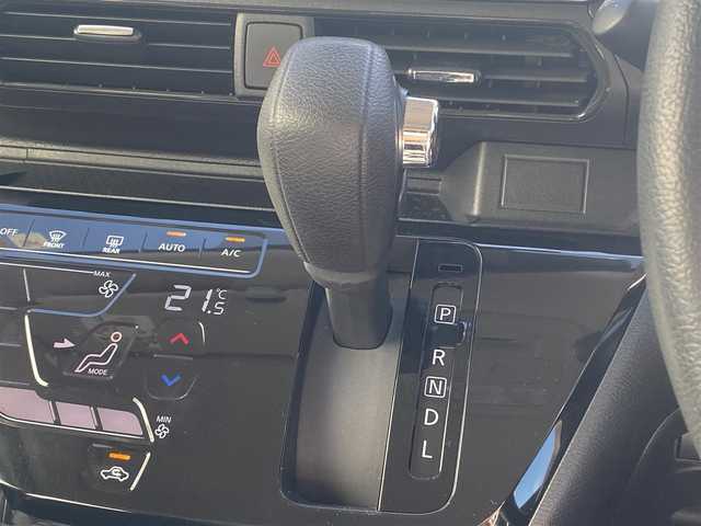 日産 デイズ ハイウェイスターG ターボ 熊本県 2019(令1)年 7.9万km 白 純正ナビ/BT/CD/DVD/SD/AM/FM/フルセグTV/バックカメラ/前方ドラレコ/エマージェンシーブレーキ/車線逸脱警報/前後コーナーセンサー/アイドリングストップ/ETC/ステアリングリモコン/プッシュスタート/・スマートキー/オートライト/・LEDヘッドライト/・フォグライト/純正AW/純正フロアマット/純正ドアバイザー/電動格納ミラー/・ミラーウィンカー