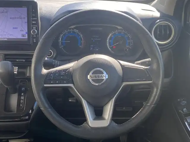 日産 デイズ ハイウェイスターG ターボ 熊本県 2019(令1)年 7.9万km ホワイトパール 純正ナビ/・BT/CD/DVD/SD/AM/FM/・フルセグTV/バックカメラ/エマージェンシーブレーキ/車線逸脱警報/前後コーナーセンサー/アイドリングストップ/革巻きステアリング/・ステアリングリモコン/オートライト/・LED/・フォグライト/ステアリングリモコン/前方ドライブレコーダー/ETC/電動格納ミラー/・ウィンカーミラー/純正ドアバイザー/純正アルミホイール/純正フロアマット/スマートキー