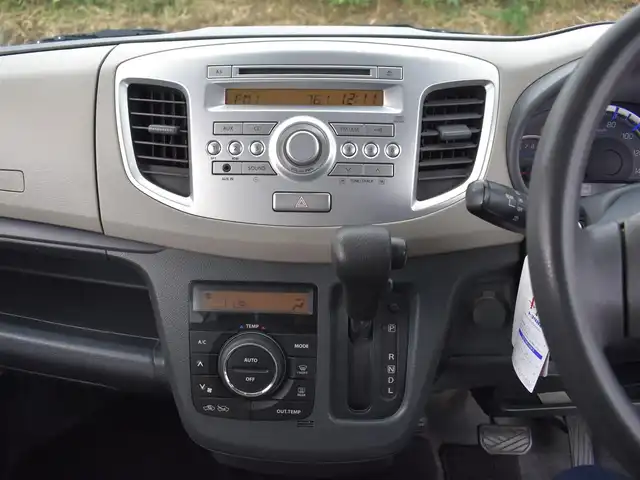 スズキ ワゴンＲ FX 福岡県 2013(平25)年 7.7万km スペリアホワイト/シルキーシルバーメタリック 純正CD/キーレスエントリー/アイドリングストップ