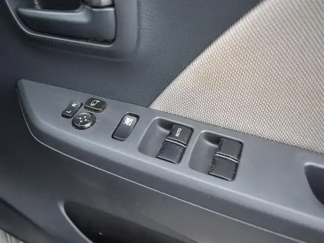 スズキ ワゴンＲ FX 福岡県 2013(平25)年 7.7万km スペリアホワイト/シルキーシルバーメタリック 純正CD/キーレスエントリー/アイドリングストップ