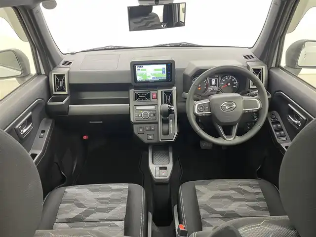 ダイハツ タフト G クロムベンチャー 岡山県 2022(令4)年 0.6万km シャイニングホワイトパール ガラスルーフ/社外ナビ(MDV-D309BTW)/(Bluetooth/CD/USB/iPod/AUX/ワンセグTV)/バックカメラ/シートヒーター/コーナーセンサー(前後)/LEDヘッドライト/ルーフレール/オートハイビーム/アイドリングストップ/オートブレーキホールド/レーンキープアシスト/純正アルミホイール/社外フロアマット/スマートキー(1本)/新車保証書/取扱説明書