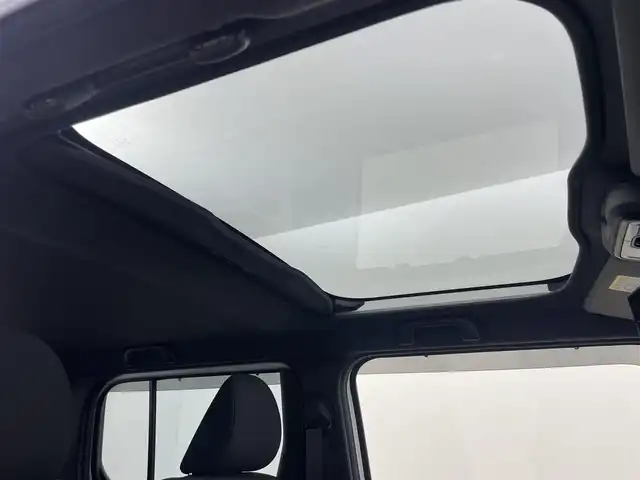 ダイハツ タフト G クロムベンチャー 岡山県 2022(令4)年 0.6万km シャイニングホワイトパール ガラスルーフ/社外ナビ(MDV-D309BTW)/(Bluetooth/CD/USB/iPod/AUX/ワンセグTV)/バックカメラ/シートヒーター/コーナーセンサー(前後)/LEDヘッドライト/ルーフレール/オートハイビーム/アイドリングストップ/オートブレーキホールド/レーンキープアシスト/純正アルミホイール/社外フロアマット/スマートキー(1本)/新車保証書/取扱説明書