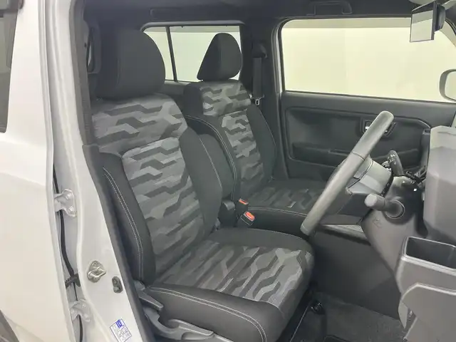 ダイハツ タフト G クロムベンチャー 岡山県 2022(令4)年 0.6万km シャイニングホワイトパール ガラスルーフ/社外ナビ(MDV-D309BTW)/(Bluetooth/CD/USB/iPod/AUX/ワンセグTV)/バックカメラ/シートヒーター/コーナーセンサー(前後)/LEDヘッドライト/ルーフレール/オートハイビーム/アイドリングストップ/オートブレーキホールド/レーンキープアシスト/純正アルミホイール/社外フロアマット/スマートキー(1本)/新車保証書/取扱説明書