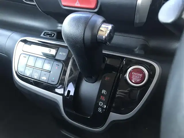 ホンダ Ｎ ＢＯＸ カスタム ターボ SSパッケージ 栃木県 2014(平26)年 7.8万km プレミアムゴールドパープルパール 株)IDOMが運営する【じしゃロン小山店】の自社ローン専用車両になります。こちらは現金またはオートローンご利用時の価格です。自社ローンご希望の方は別途その旨お申付け下さい//ワンオーナー/禁煙車/純正ワンセグナビ/（CD/DVD/AM/FMラジオ）/(Bluetooth)/スマートキー/プッシュスタート/バックカメラ/ＥＴＣ/両側パワースライドドア/シティブレーキアクティブシステム/クルーズコントロール/アイドリングストップ/チップアップシート/パドルシフト/ステアリングリモコン/電動格納ドアミラー/パワーウインドウ/オートライト