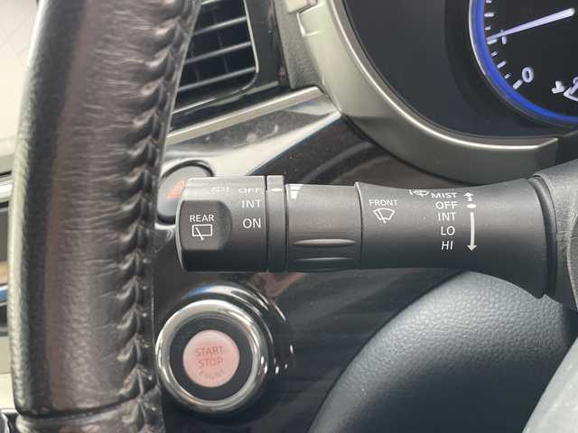 日産 エルグランド 250ハイウェイスター 愛知県 2014(平26)年 5.4万km ブリリアントホワイトパール 純正8型ナビ/両側パワースライドドア/クルーズコントロール/純正アルミホイール/LEDヘッドライト/リアオートエアコン/オートライト/ETC/フルセグ/CD DVD/Bluetooth/ステアリングスイッチ/スマートキー/プッシュスタート