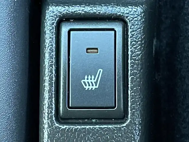 スズキ スイフト スポーツ 東京都 2023(令5)年 3万km プレミアムシルバーメタリック 純正ナビ　/全周囲カメラ　/フルセグＴＶ　/追従クルコン　/純正ドラレコ　/ビルトインＥＴＣ　/パドルシフト　/セーフティパッケージ　/Ｂｌｕｅｔｏｏｔｈ　/LEDヘッド　/純正17インチAW　/コーナーセンサー　/禁煙