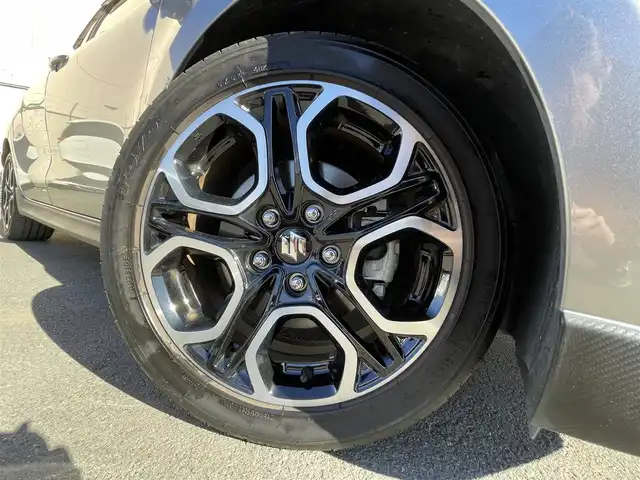 スズキ スイフト スポーツ 東京都 2023(令5)年 3万km プレミアムシルバーメタリック 純正ナビ　/全周囲カメラ　/フルセグＴＶ　/追従クルコン　/純正ドラレコ　/ビルトインＥＴＣ　/パドルシフト　/セーフティパッケージ　/Ｂｌｕｅｔｏｏｔｈ　/LEDヘッド　/純正17インチAW　/コーナーセンサー　/禁煙