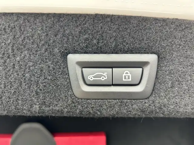 ＢＭＷ ７５０Ｌｉ Mスポーツ 奈良県 2018(平30)年 2.1万km 白 純正ナビ　/フルセグＴＶ　/BT/CD/DVD/全方位カメラ　/ドライブレコーダー　/ＢＳＭ/純正ＥＴＣ　/サンルーフ　/ハーマンカードン　/レザーシート　/全席シートヒーター　/全席エアシート　/全席パワーシート　/全席マッサージ機能付き/追従型クルーズコントロール/電動リアゲート/純正20インチアルミホイール/純正フロアマット/前後コーナーセンサー/ステアリングヒーター/全席ポジションメモリー/AUTOHOLD/リアサンシェード/LEDヘッドライト/オートライト/オートマチックハイビーム/レーンキープアシスト/衝突被害軽減システム/横滑り防止装置/盗難防止装置