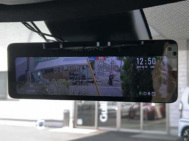 トヨタ カローラ クロス Z 東京都 2022(令4)年 0.6万km アティチュードブラックマイカ ワンオーナー/純正ナビ/Miracast/BT/USB/バック/サイド/全方位カメラ/電動リアゲート/クルーズコントロール追従機能有/ガラスルーフ/運転席パワーシート/運転席助手席シートヒーター/ハーフレザーシート/電動パーキングブレーキ/ドライブレコーダー/ビルトインETC2.0/前後コーナーセンサー/オートマチックハイビーム/デジタルミラー/LEDヘッドライト/SOSコール/純正アルミホイール/横滑り防止装置/レーンキープアシスト/アンチブレーキングシステム/盗難防止装置/衝突被害軽減システム/Wエアバック/保証書・取扱説明書.記録簿