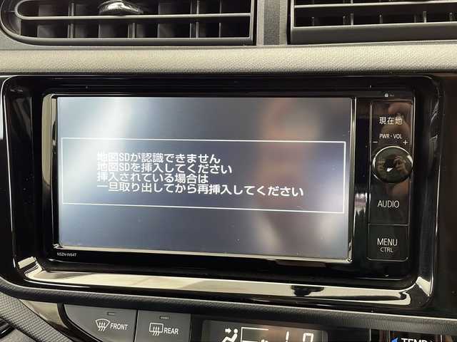 トヨタ アクア G 栃木県 2015(平27)年 1.2万km イエロー 純正ＳＤナビ/（CD/DVD/フルセグTV/Bluetooth/SD）/バックカメラ/ビルトインETC/LEDヘッドライト/横滑り防止装置/フォグランプ/スマートキー/プッシュスタート/ステアリングスイッチ/革巻きステアリング/電動格納ミラー/純正フロアマット