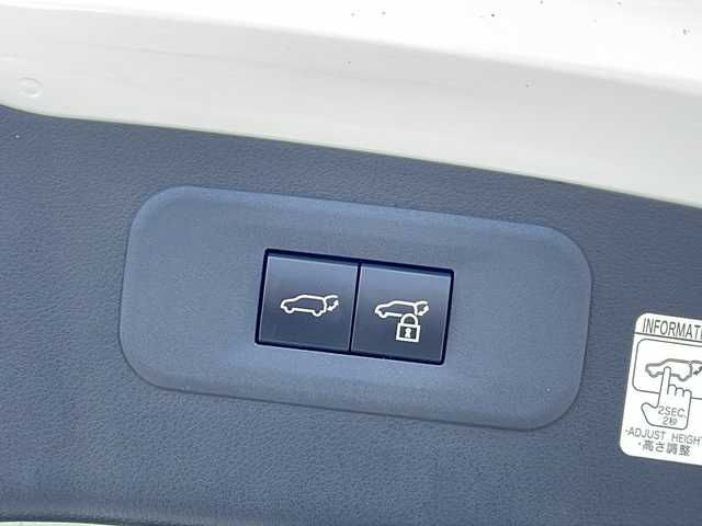 レクサス ＮＸ 350h Fスポーツ 静岡県 2022(令4)年 2.1万km ホワイトノーヴァガラスフレーク 14インチナビ/地デジTV/Bluetooth/バック/全周囲カメラ/レクサスセーフティシステム/レーダークルーズコントロール/サンルーフ/デジタルインナーミラー/レザーシート/シートヒーター＆エアシート/純正20インチAW/2.0ETC/スマートキー/スペアキー/保証書/取説