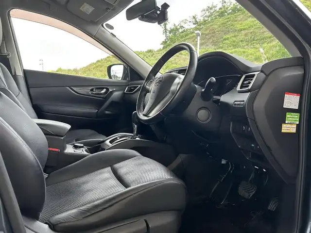 日産 エクストレイル 福島県 2015(平27)年 11.5万km スチールブルー 登録時走行距離：114/817km/４WD/社外SDナビ/（フルセグTV/CD/DVD/BT接続/AM/FM）/社外フリップダウンモニター/ETC/ドラレコ前後/PUSHスタート/コーナーセンサー/バックカメラ/レザーシート/純正フロアマット/社外AW/シートヒーター/オートライト/HIDヘッドライト/フォグランプ/電格ミラー/ルーフレール/ヒルディセントコントール/横滑り防止装置/ドアバイザー/保証書/取扱説明書