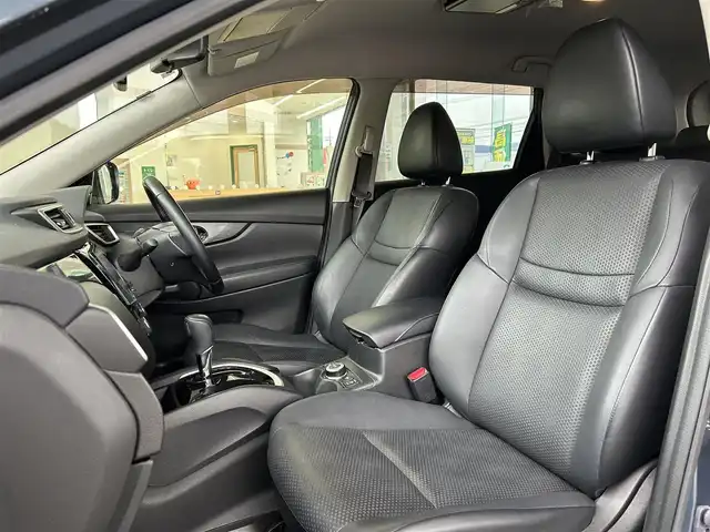 日産 エクストレイル 福島県 2015(平27)年 11.5万km スチールブルー 登録時走行距離：114/817km/４WD/社外SDナビ/（フルセグTV/CD/DVD/BT接続/AM/FM）/社外フリップダウンモニター/ETC/ドラレコ前後/PUSHスタート/コーナーセンサー/バックカメラ/レザーシート/純正フロアマット/社外AW/シートヒーター/オートライト/HIDヘッドライト/フォグランプ/電格ミラー/ルーフレール/ヒルディセントコントール/横滑り防止装置/ドアバイザー/保証書/取扱説明書