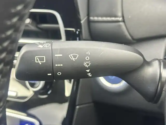 トヨタ アクア G 愛知県 2022(令4)年 4.8万km プラチナホワイトパールマイカ ハイブリット車/純正ディスプレイオーディオ/バックカメラ/ACC/ドライブレコーダー/ビルトインETC/Bluetooth/ステアリングリモコン/革ステアリング/レーンアシスト/オートライト/オートマチックハイビーム/純正LEDヘッドライト/衝突軽減システム/AC100V/スマートキー/コーナーセンサー