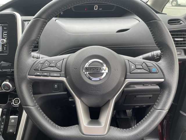日産 セレナ ハイウェイスター プロパイロットED 千葉県 2016(平28)年 12万km マルーンレッド (株)IDOMが運営する【じしゃロン八千代店】の自社ローン専用車両になります。/こちらは現金またはオートローンご利用時の価格です。自社ローンご希望の方は別途その旨お申付け下さい/両側パワースライドドア/フルセグTV/プロパイロット