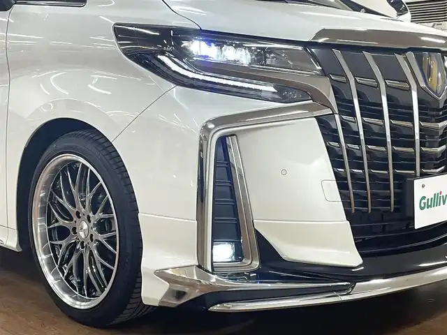 トヨタ アルファードハイブリット S タイプゴールドⅢ 道央・札幌 2022(令4)年 4.8万km ホワイトパールクリスタルシャイン 4WD/ワンオーナー/フロントモデリスタエアロ/社外20インチAW/RSR車高調/Wサンルーフ/純正ナビ/・フルセグTV/CD/DVD/BT/USB/TVキャンセラー/純正フリップダウンモニター/バックカメラ/社外ミラー一体型ドライブレコーダー/両側パワースライドドア/ハーフレザーシート/パワーバックドア/レーダークルーズコントロール/ビルトインETC2.0/ブラインドスポットモニター/トヨタセーフティセンス/・プリクラッシュセーフティ/・レーンディパーチャーアラート/・ロードサインアシスト/・先行車発進遅れ機能/横滑り防止装置/前後コーナーセンサー/電動パーキングアシスト/ブレーキホールド/オートライト/オートハイビーム/LEDヘッドライト/フォグライト/AC100V電源/ウインカーミラー/純正フロアマット/純正ドアバイザー/サイド、カーテンエアバッグ/2列目オットマン/ステアリングリモコン/プッシュスタート/スマートキー/新車時保証書/取扱説明書