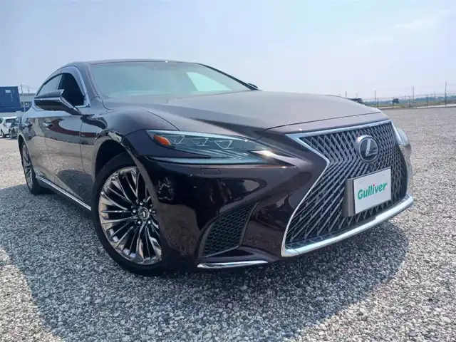 レクサス ＬＳ 500h エグゼクティブ 愛知県 2018(平30)年 4.3万km ソニックアゲート 純正12.3型ナビ/フルセグTV/バックモニター/ビルトインETC2.0/レーダークルーズコントロール/クリアランスソナー/セーフティシステムプラスA/・プリクラッシュセーフティシステム/・フロントクロストラフィックアラート/・レーントレーシングアシスト/・レーンチェンジアシスト/・ドライバー異常時停車支援システム/・アダプティブハイビームシステム/・ロードサインアシスト/・先行車発進告知機能/LEDヘッドランプ/デュアルオートエアコン/本木製/革巻きコンビステアリング/ステアリングヒーター/パドルシフト/L-ANILINE革シート/全席パワーシート/全席シートヒーター/ベンチレーション/純正OP20インチアルミホイール/スマートエントリー/スタートシステム/マークレビンソン3Dサウンドシステム/禁煙車